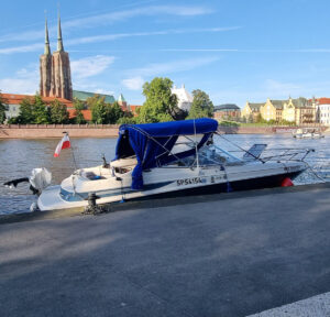 łódź motorowa maxum2350 MD